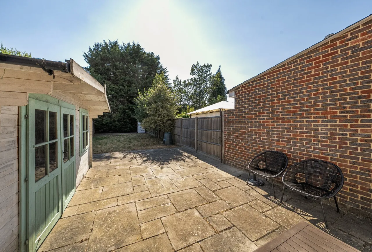 Lumley Road, Horley, RH6 7JF, photo 16