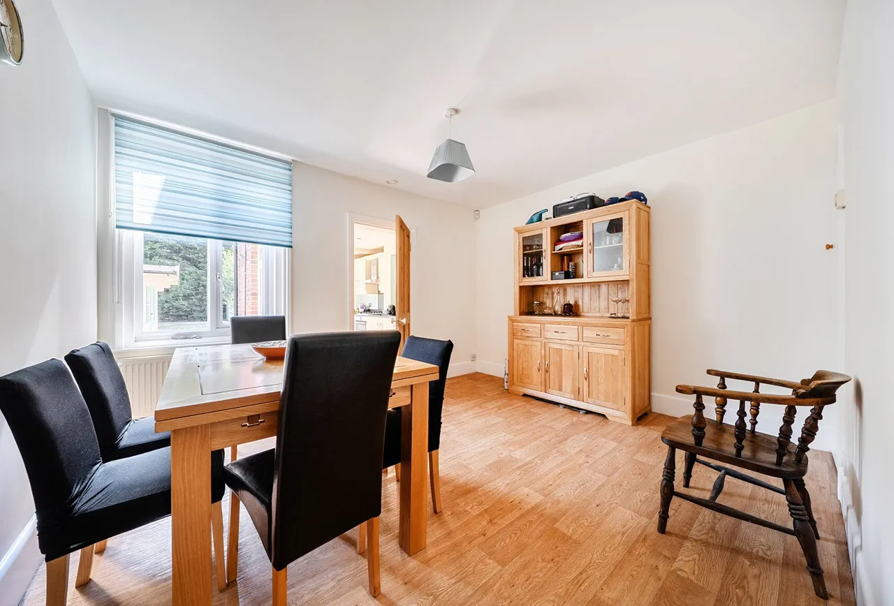 Lumley Road, Horley, RH6 7JF, photo 6