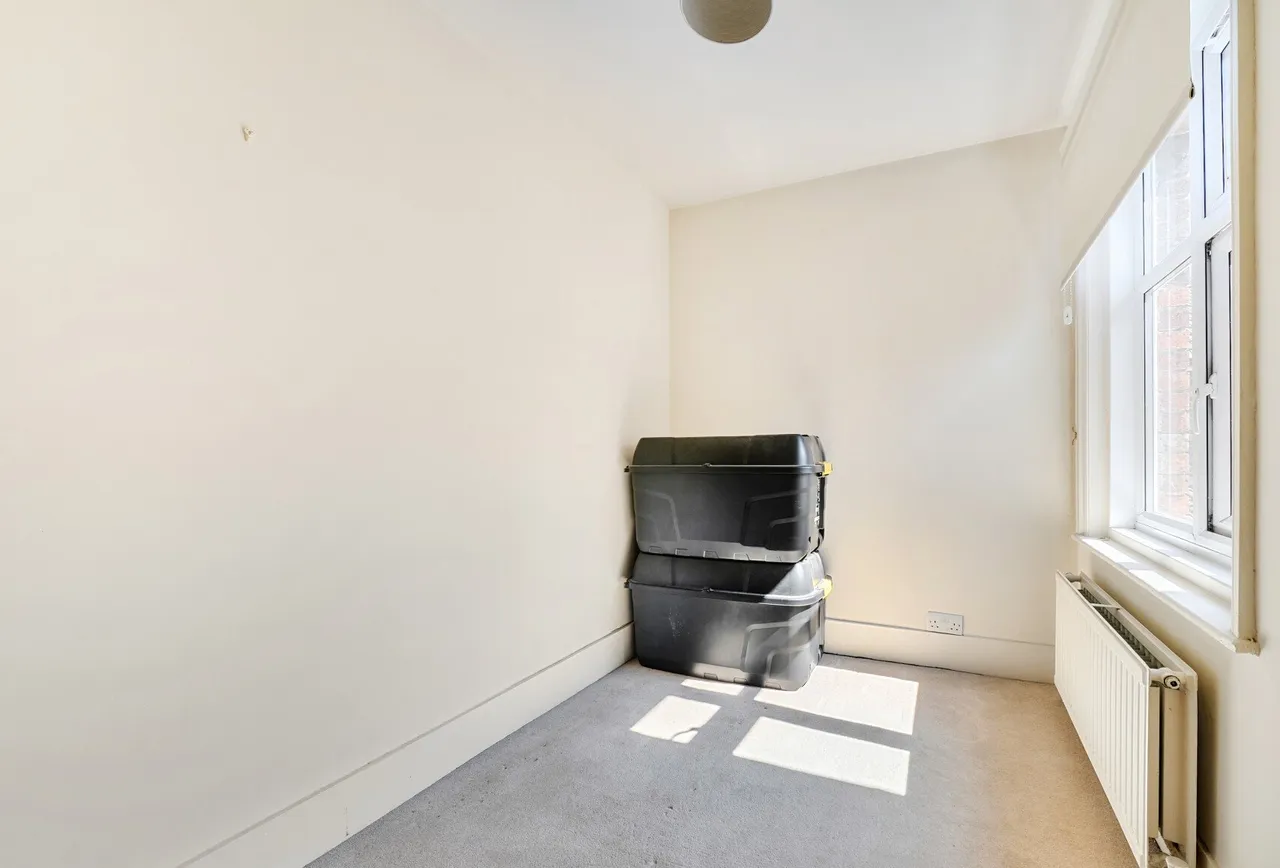 Lumley Road, Horley, RH6 7JF, photo 15