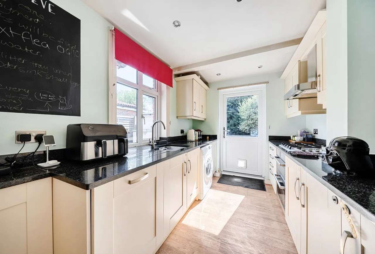Lumley Road, Horley, RH6 7JF, photo 4