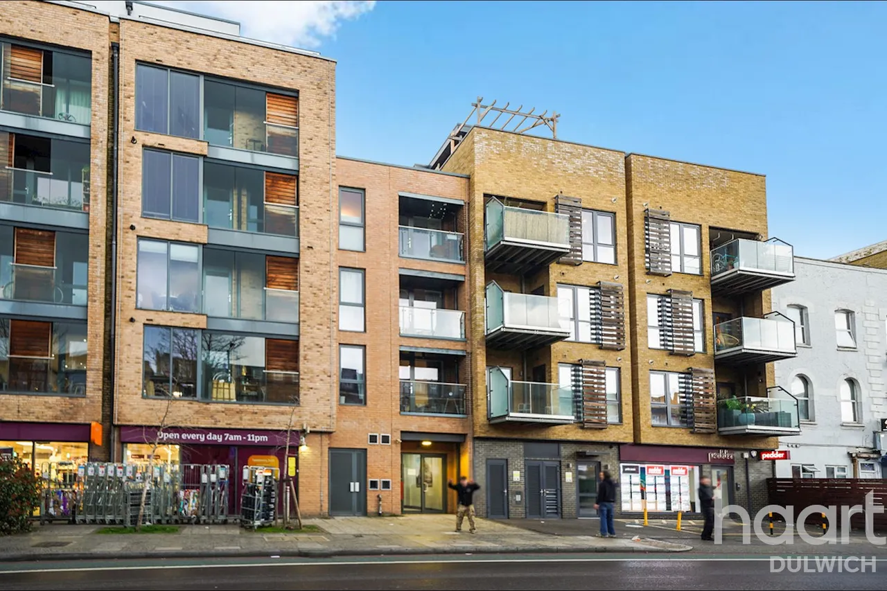 Queens Road, London, SE15, photo 2