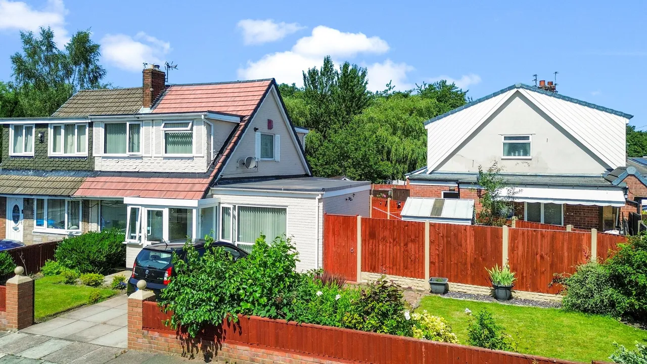 3 bed house for sale — Goodleigh Place, Sutton Leach, St. Helens, St. Helens, WA9 4NL