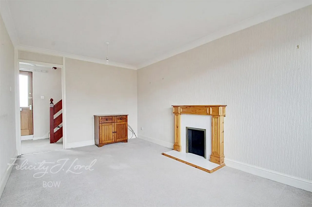 2 bed flat to rent, Parnell Road, E3