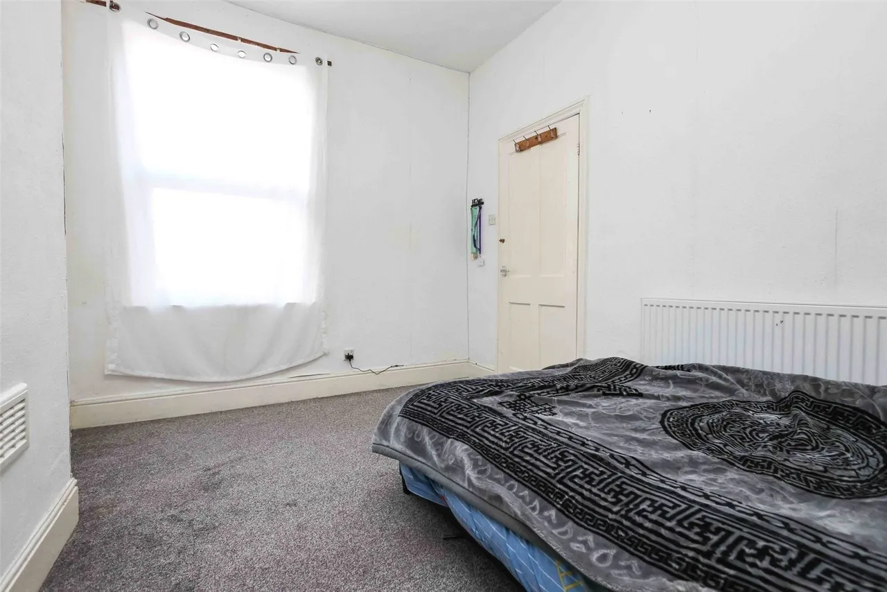 Beakes Road, Smethwick, B67, photo 8