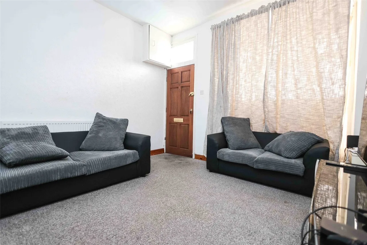 Beakes Road, Smethwick, B67, photo 5