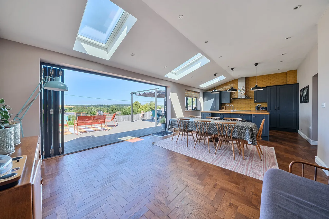 Moores Place, Hungerford, RG17, photo 2