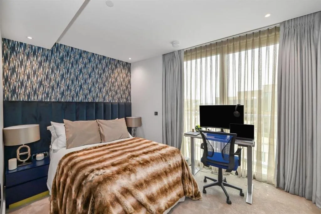 Warwick Lane, London, W14, photo 4