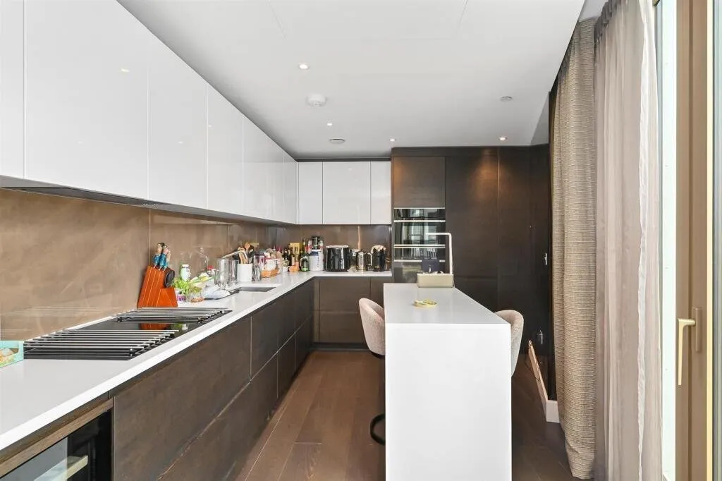 Warwick Lane, London, W14, photo 6