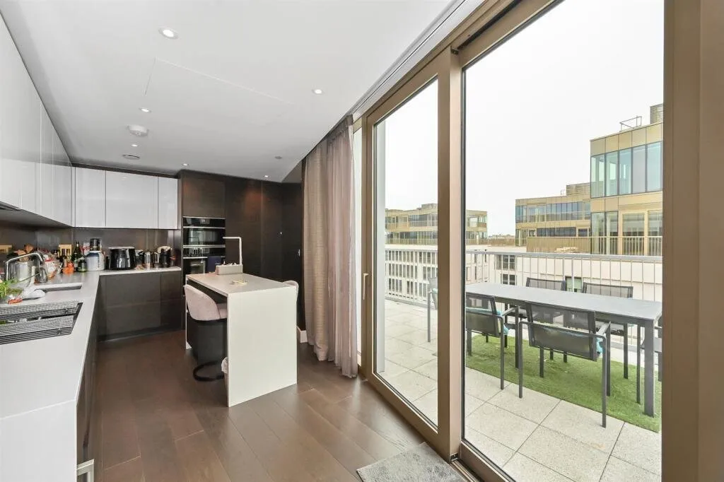Warwick Lane, London, W14, photo 8
