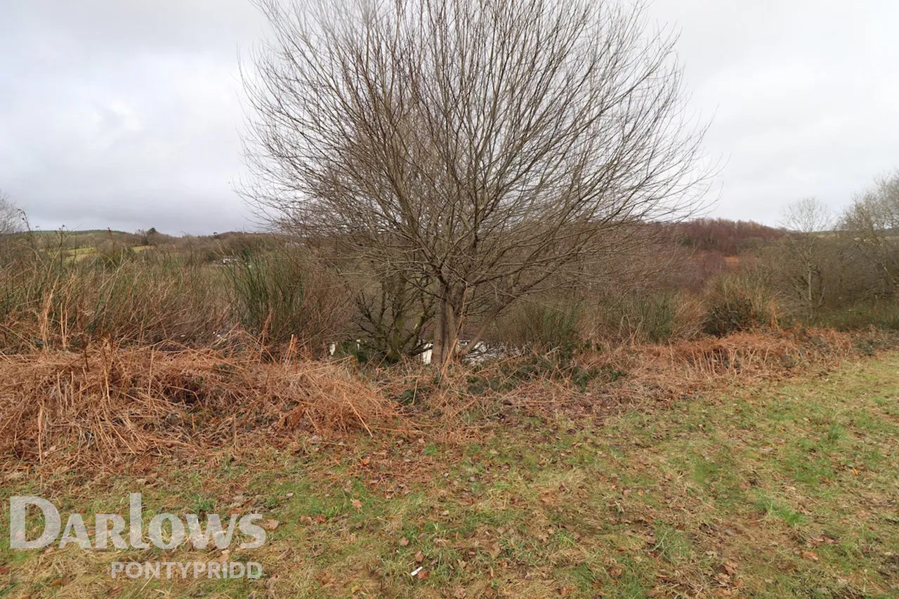 GLANFFRWD Terrace, Pontypridd, photo 3