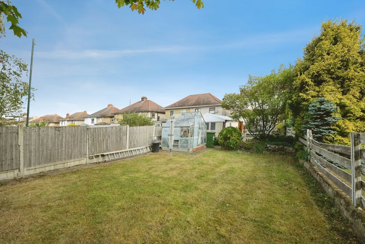 Dominion Drive, Romford, RM5, photo 15