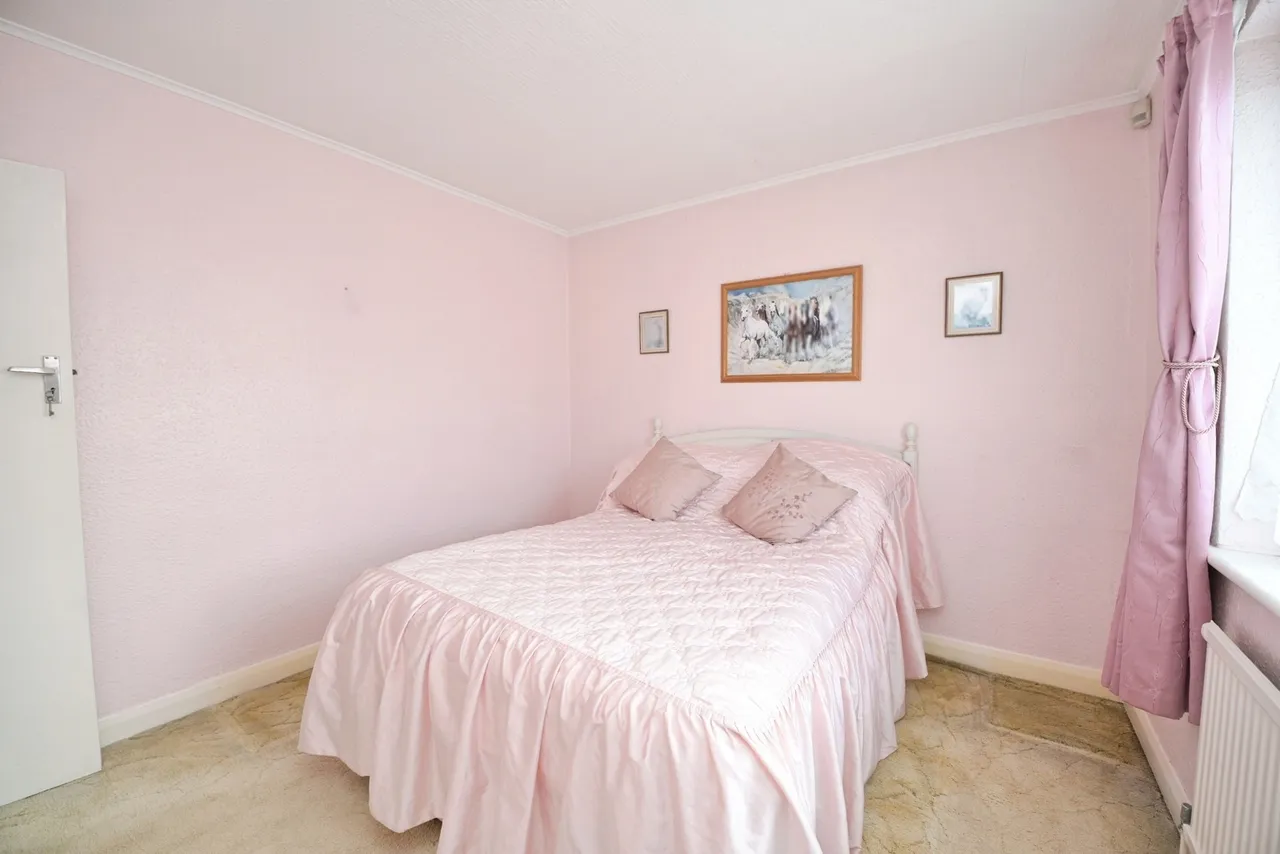 Dominion Drive, Romford, RM5, photo 10