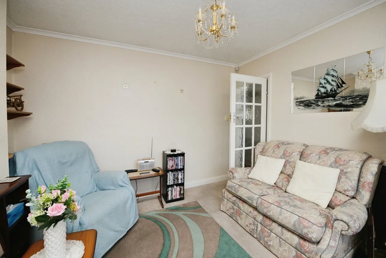 Dominion Drive, Romford, RM5, photo 3
