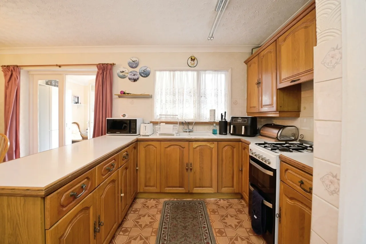 Dominion Drive, Romford, RM5, photo 4