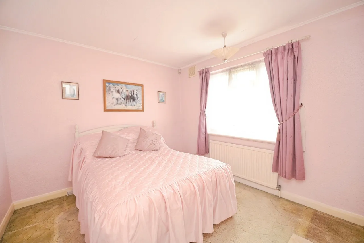 Dominion Drive, Romford, RM5, photo 9