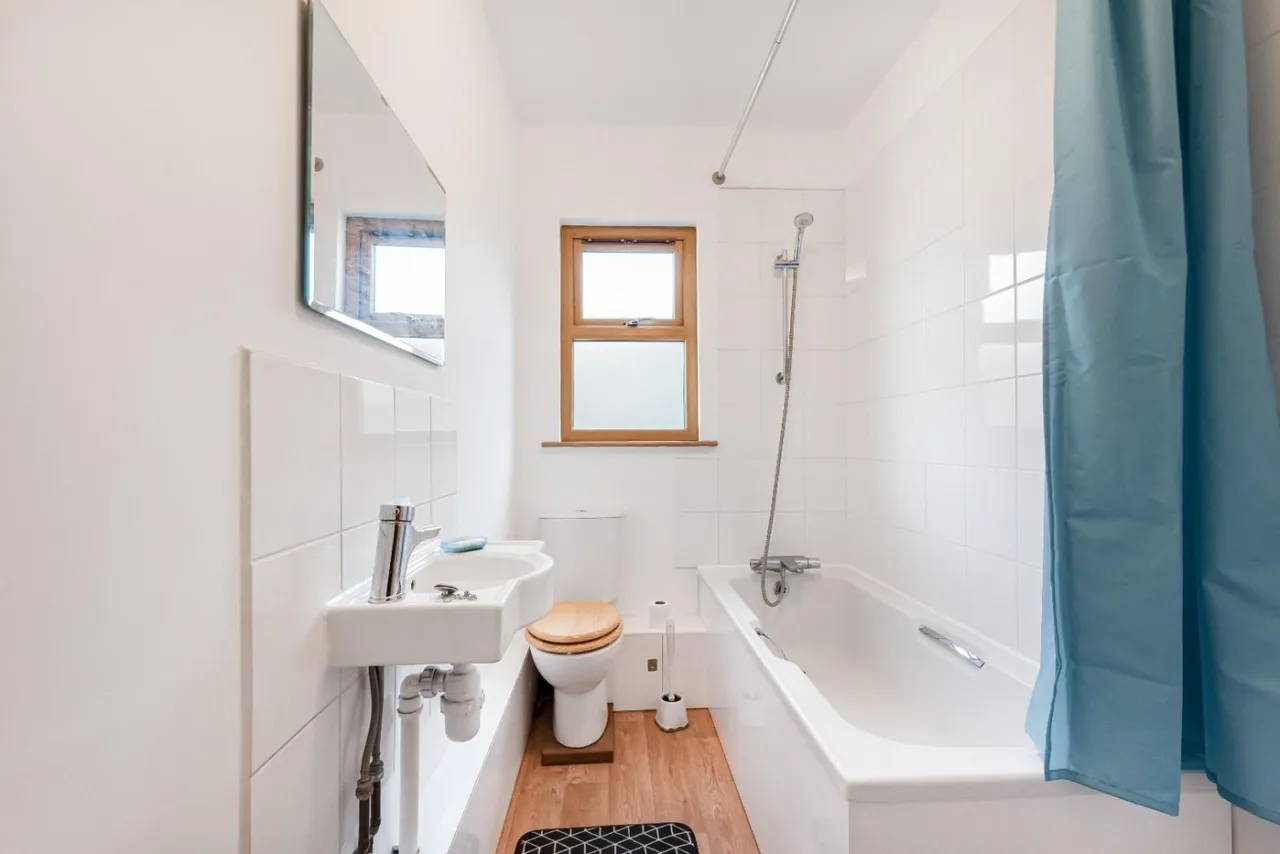 Falmouth Road, Sheffield, S7, photo 10