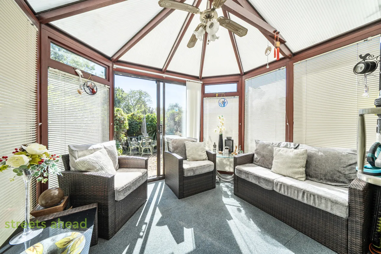 Goodenough Way, Coulsdon, CR5, photo 4