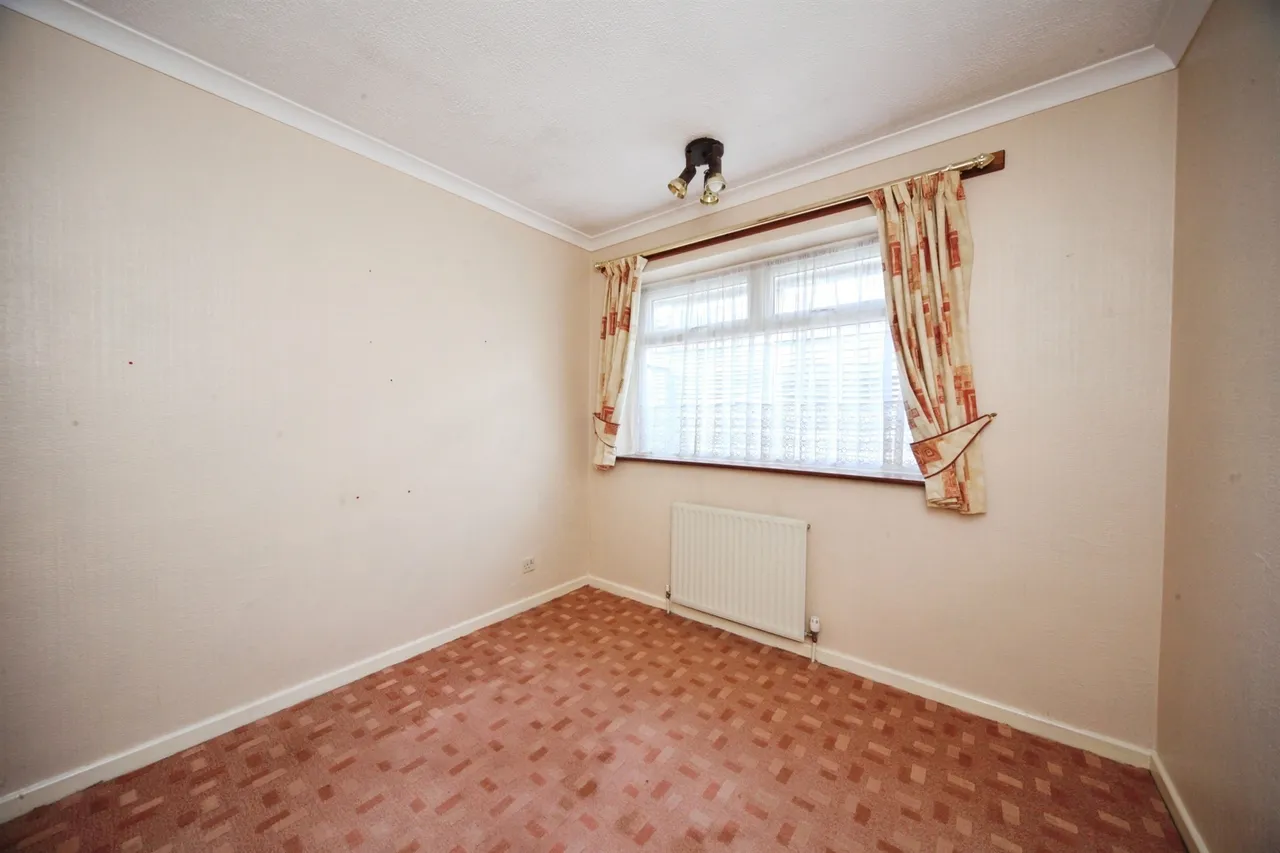 Ridgeway Avenue, Dunstable, photo 10