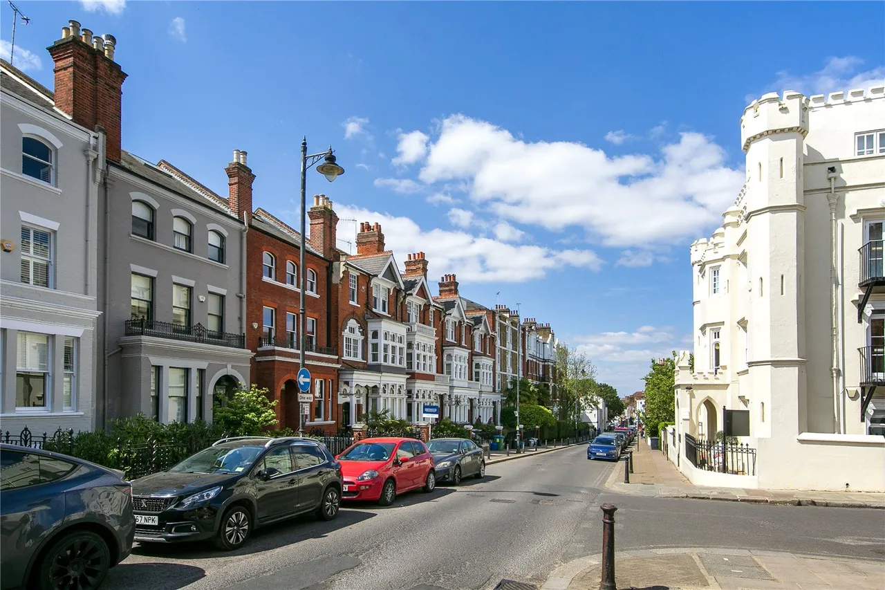 Ellerker Gardens, Richmond, TW10, photo 6