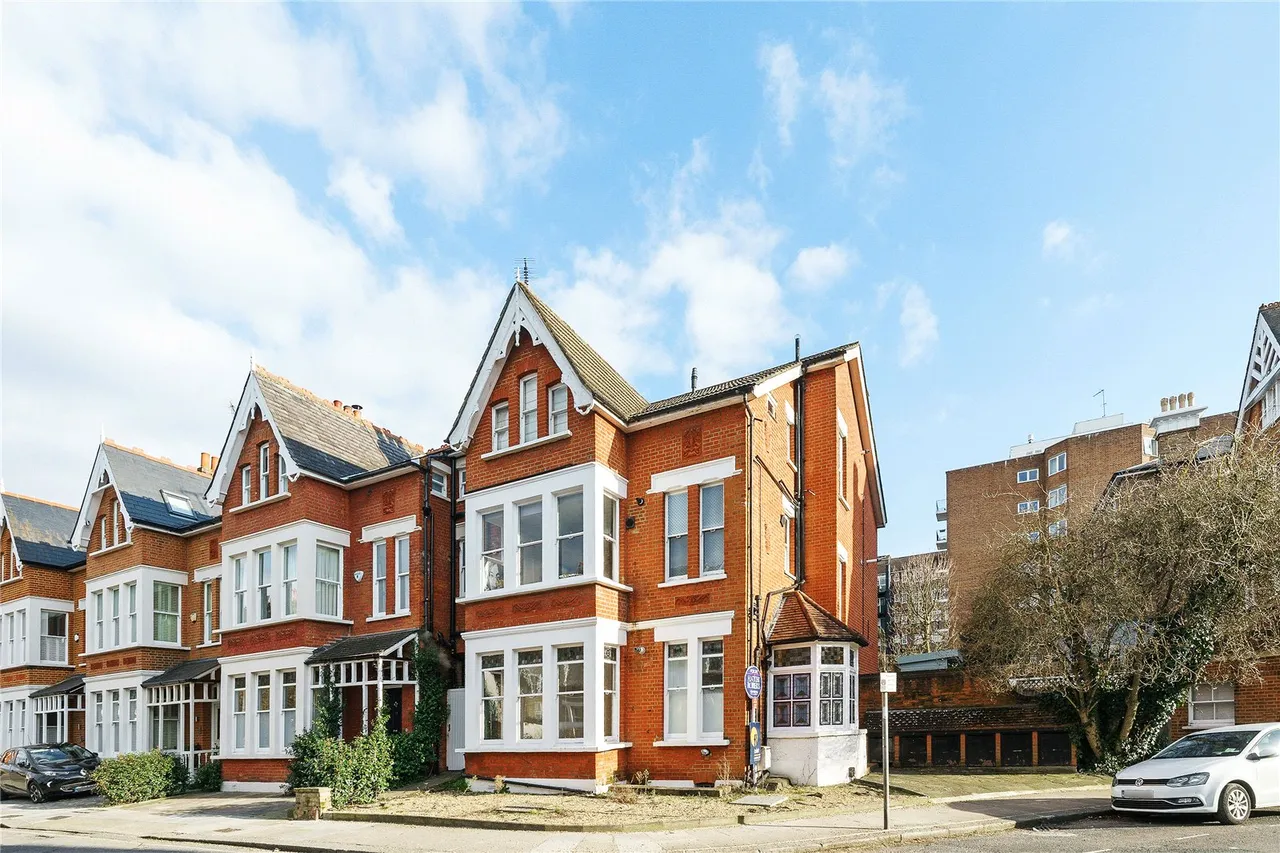 Ellerker Gardens, Richmond, TW10, photo 8