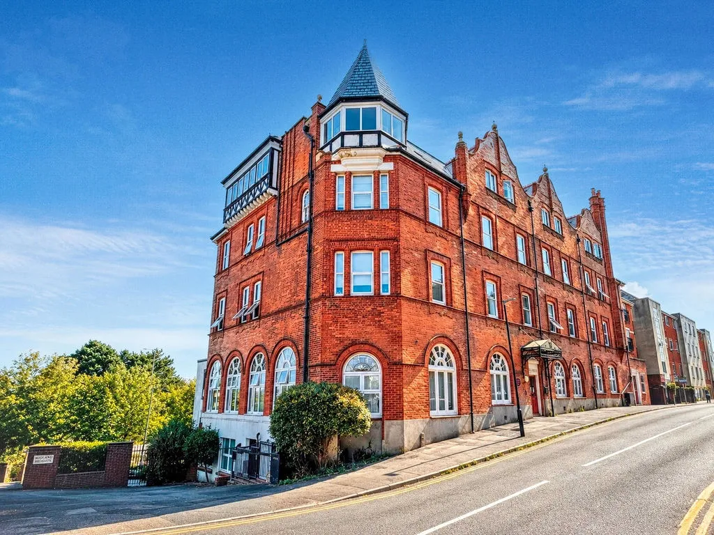 1 bed flat for sale — Norwich Avenue West, Bournemouth BH2 6AJ