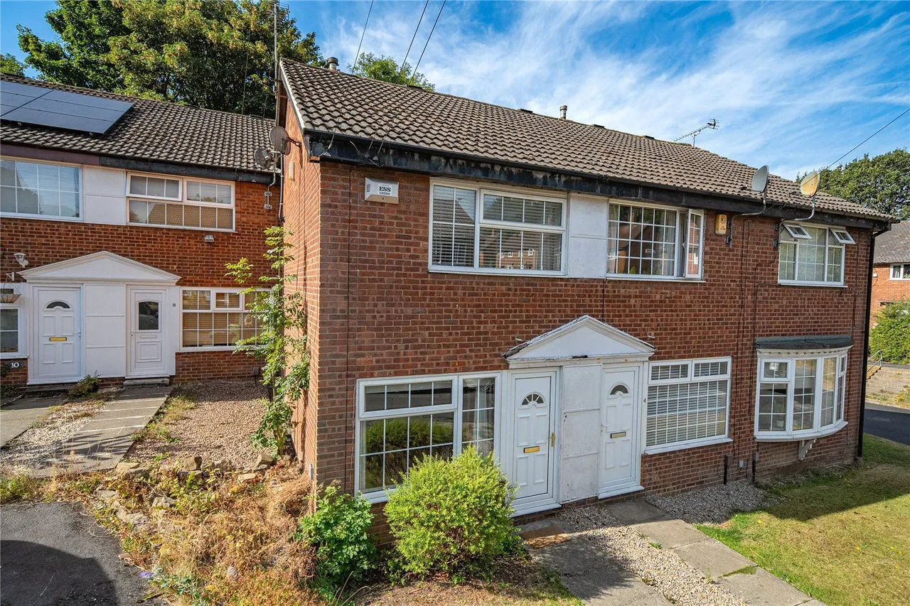 2 bed house for sale, Allerton Grange Croft, Leeds, LS8