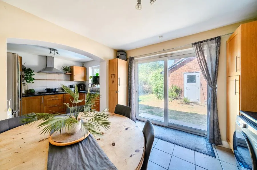 Knox Green, Binfield, RG42, photo 11