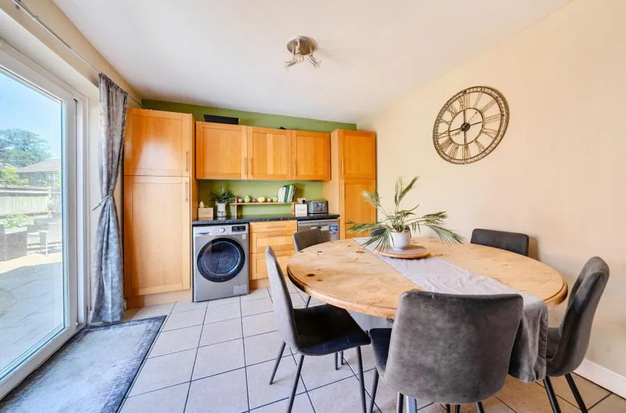 Knox Green, Binfield, RG42, photo 17