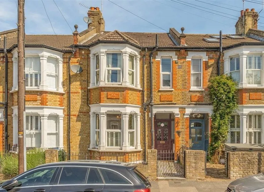 3 bed house for sale — Eversley Road, Charlton, SE7