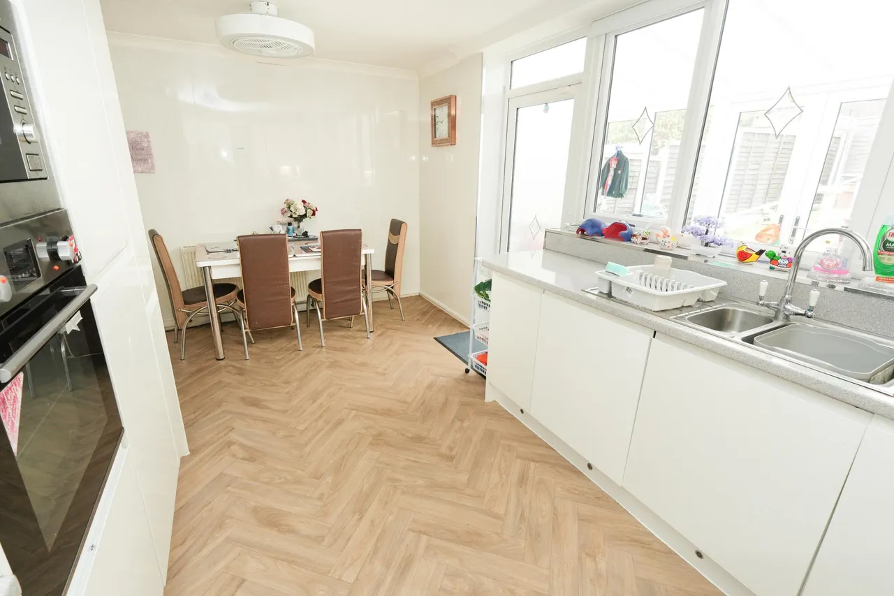 Simmons Drive, Quinton, B32, photo 10