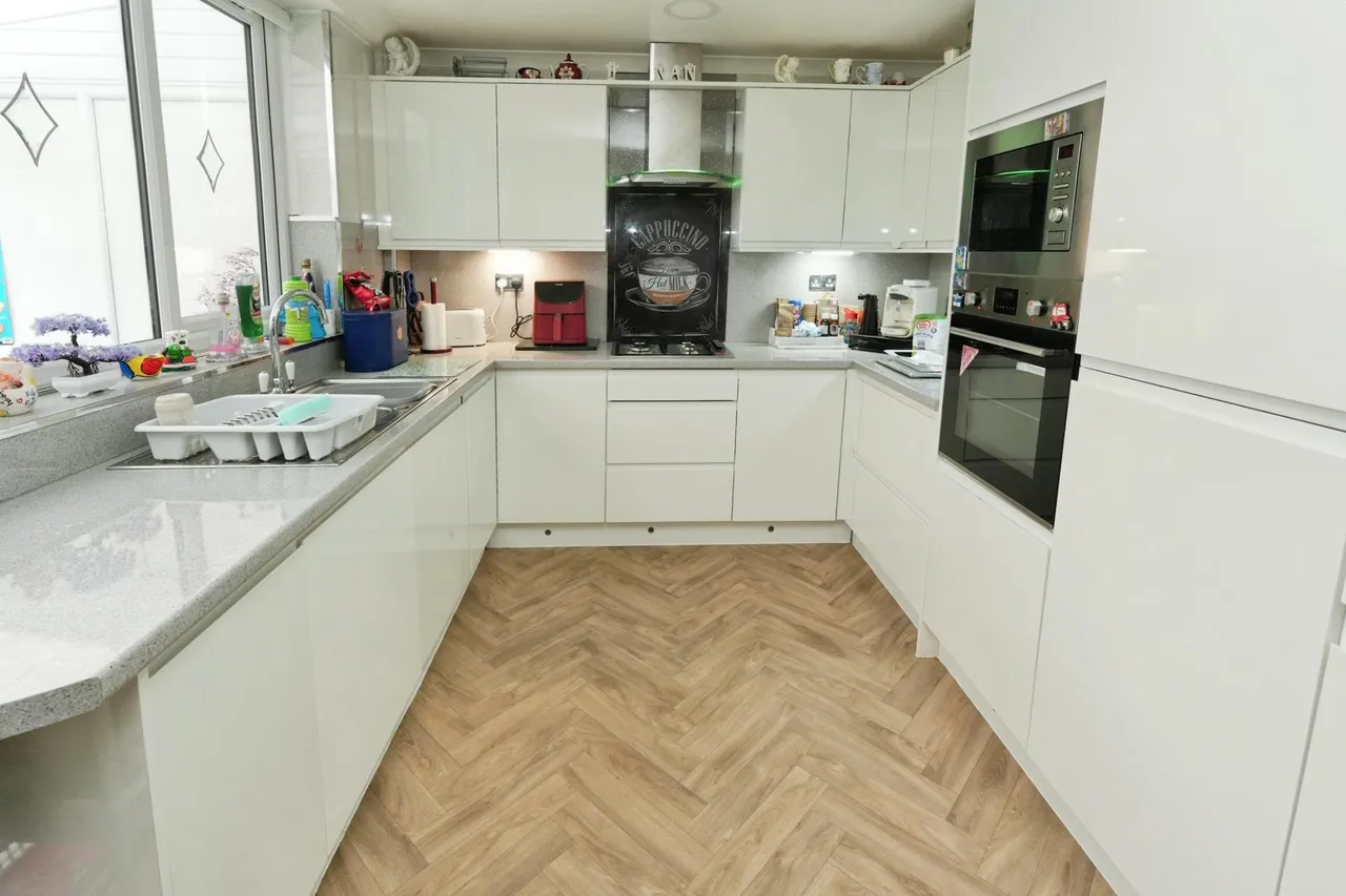 Simmons Drive, Quinton, B32, photo 9
