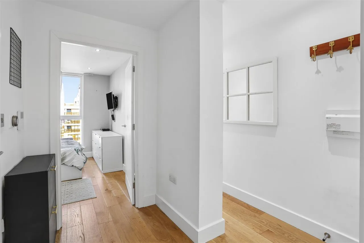 Sutton Court Road, Sutton, SM1, photo 8