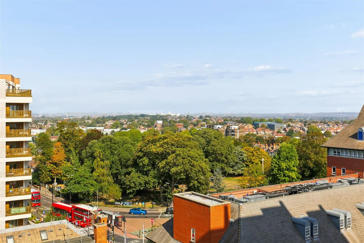 Sutton Court Road, Sutton, SM1, photo 15