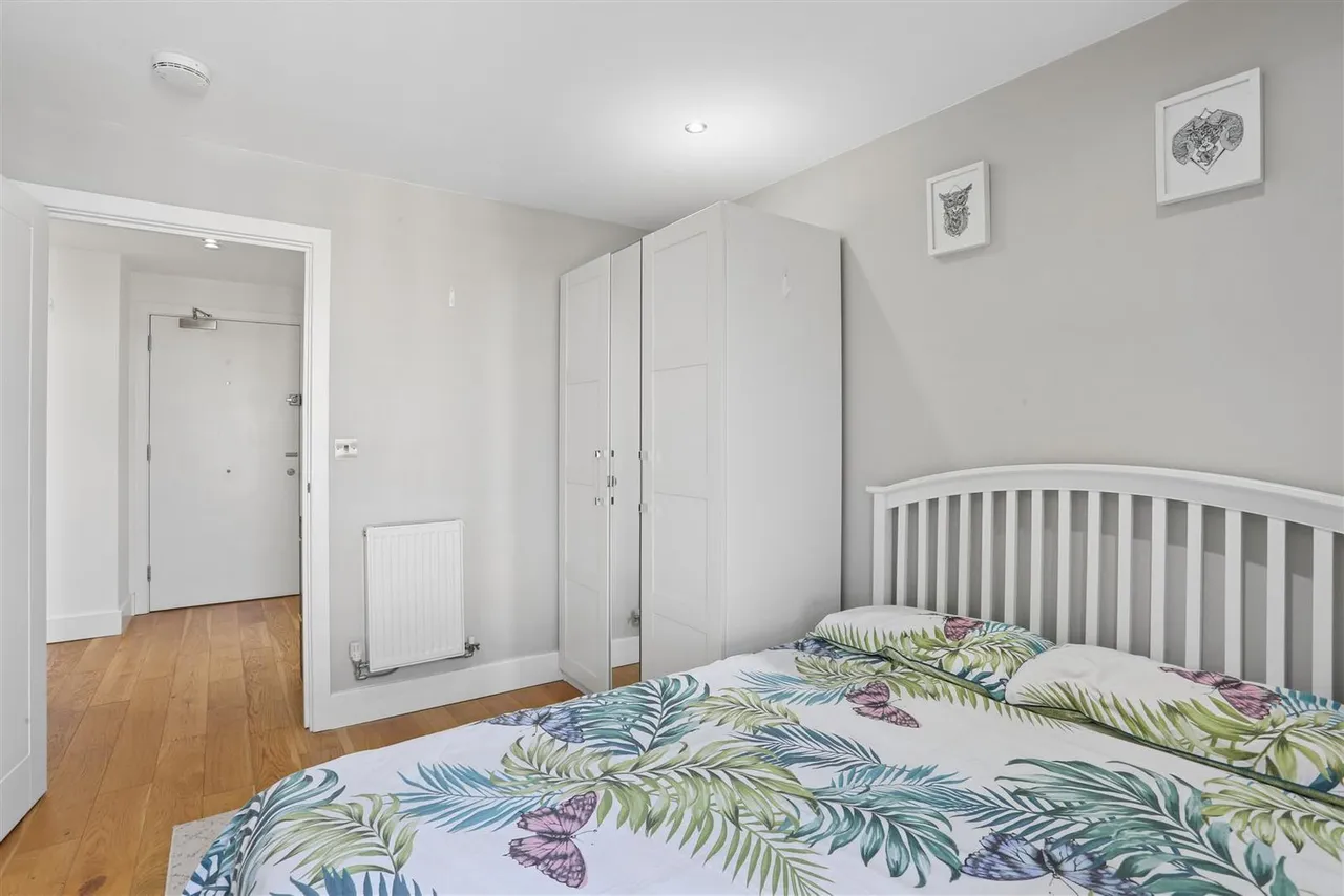 Sutton Court Road, Sutton, SM1, photo 10