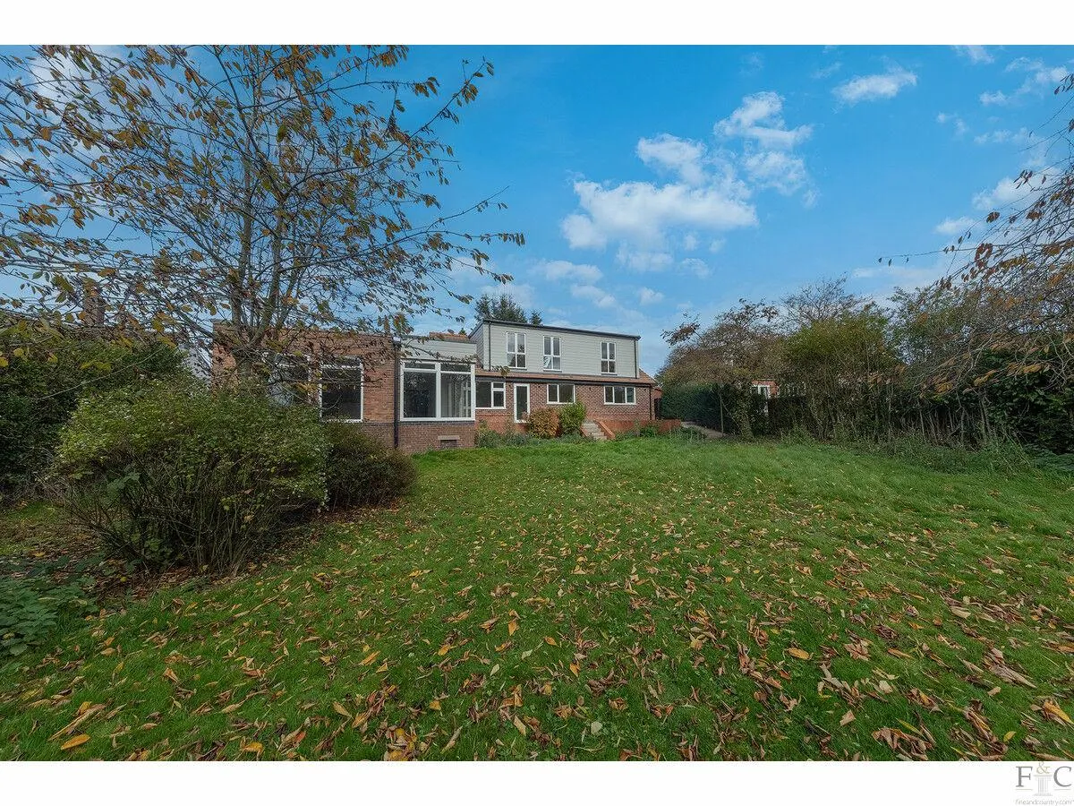Leicester Road, LE7, photo 26