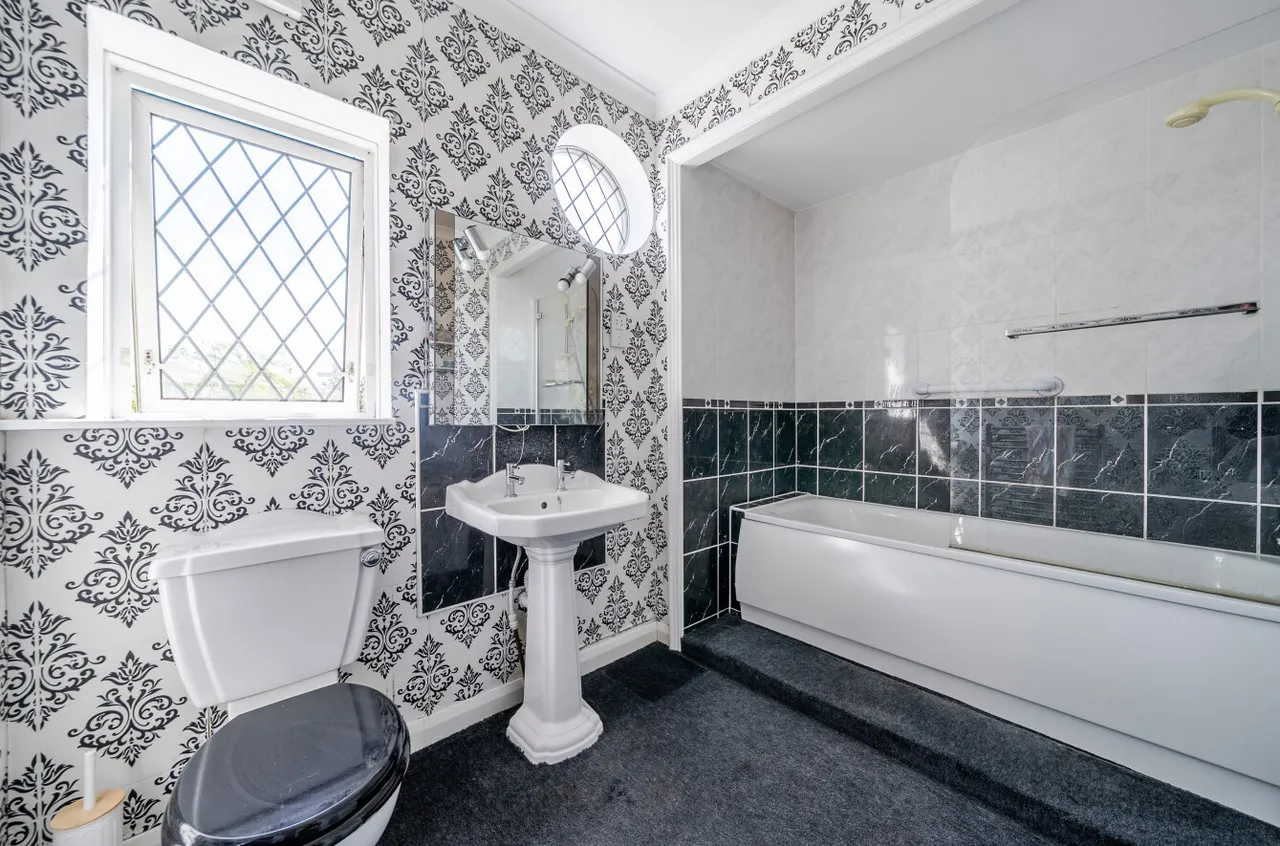 Widley Road, Cosham, PO6, photo 11