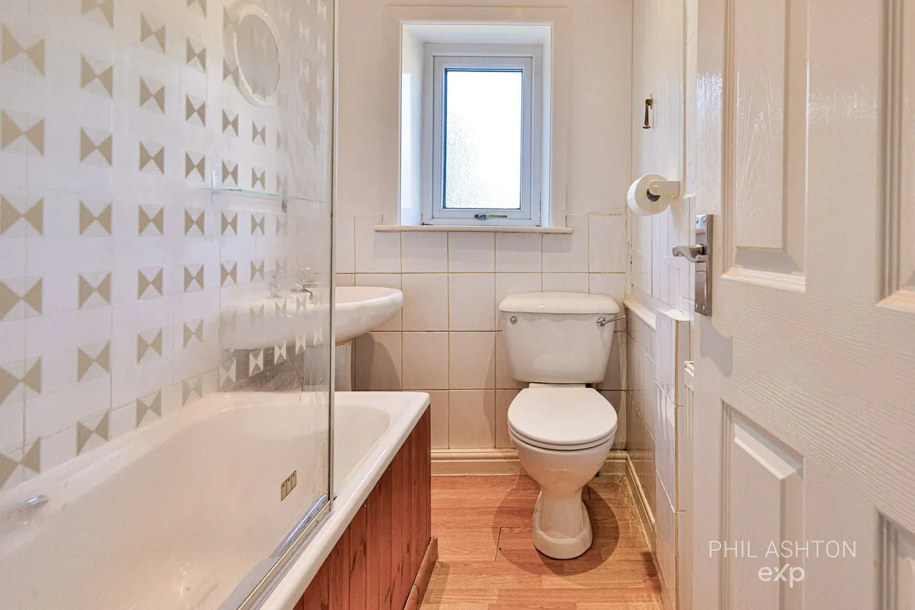 Higham Hall Road, Higham, BB12, photo 13