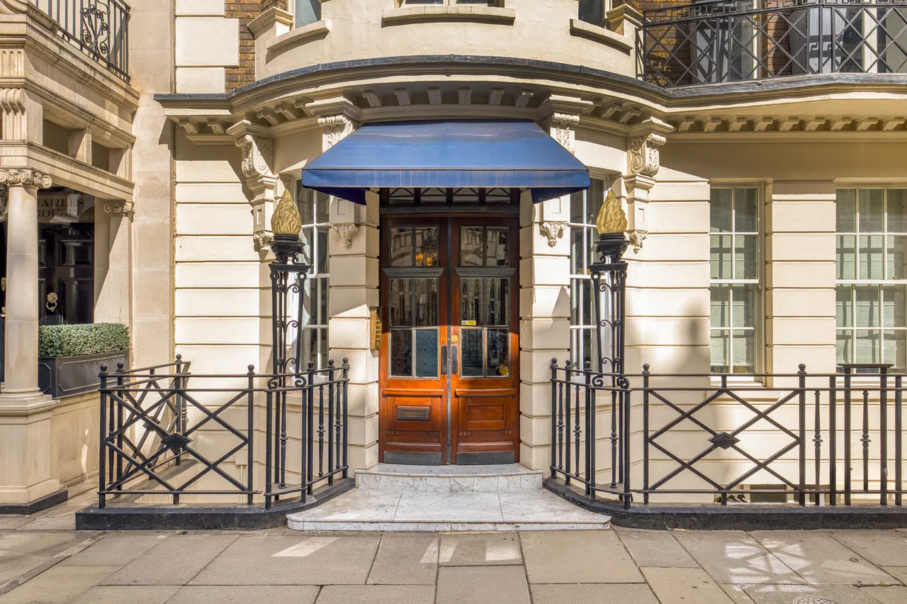 Charles Street, Mayfair, London, photo 12