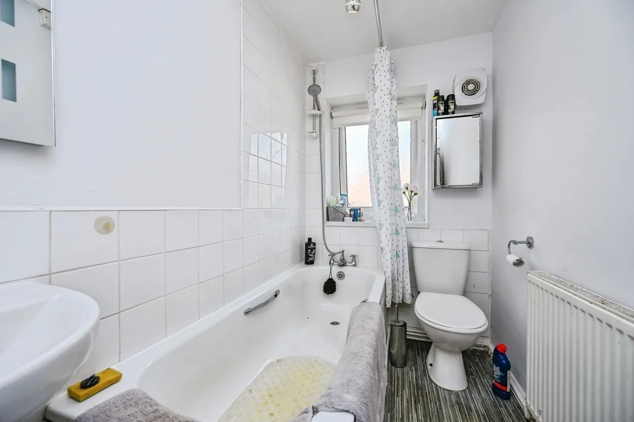 Simons Croft, Bootle, L30, photo 11