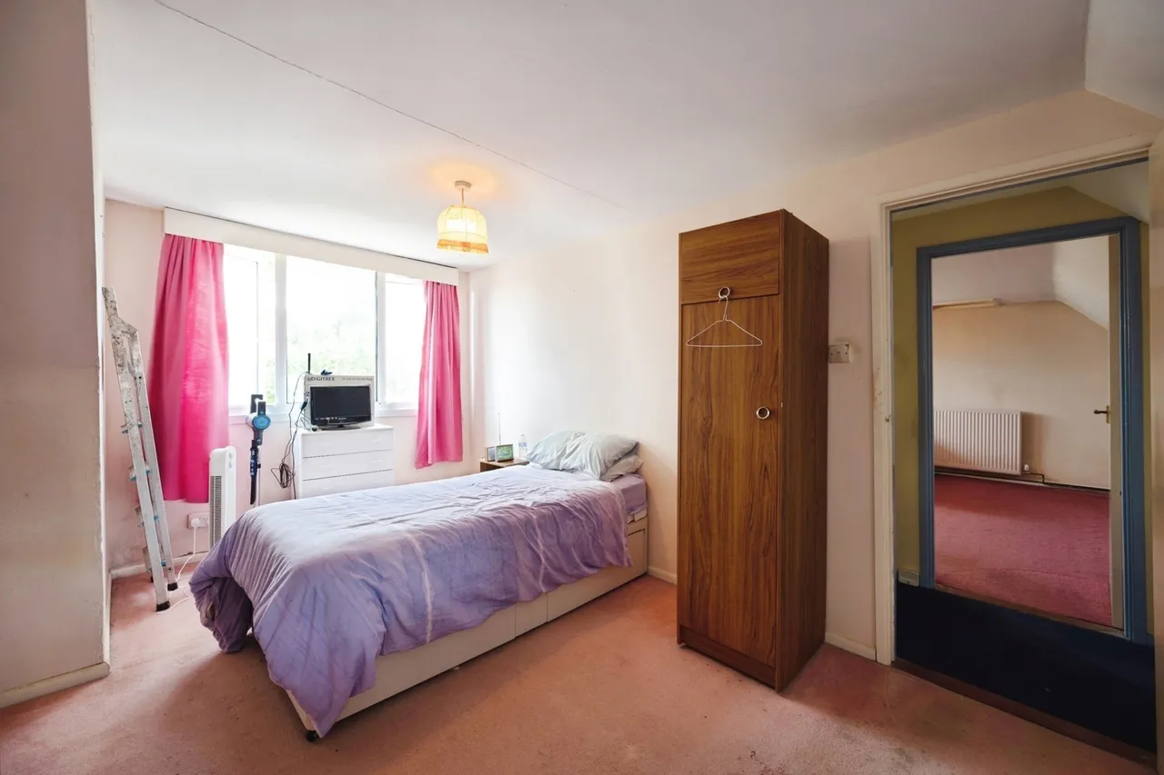 Eastoke Avenue, Hayling Island, PO11, photo 10