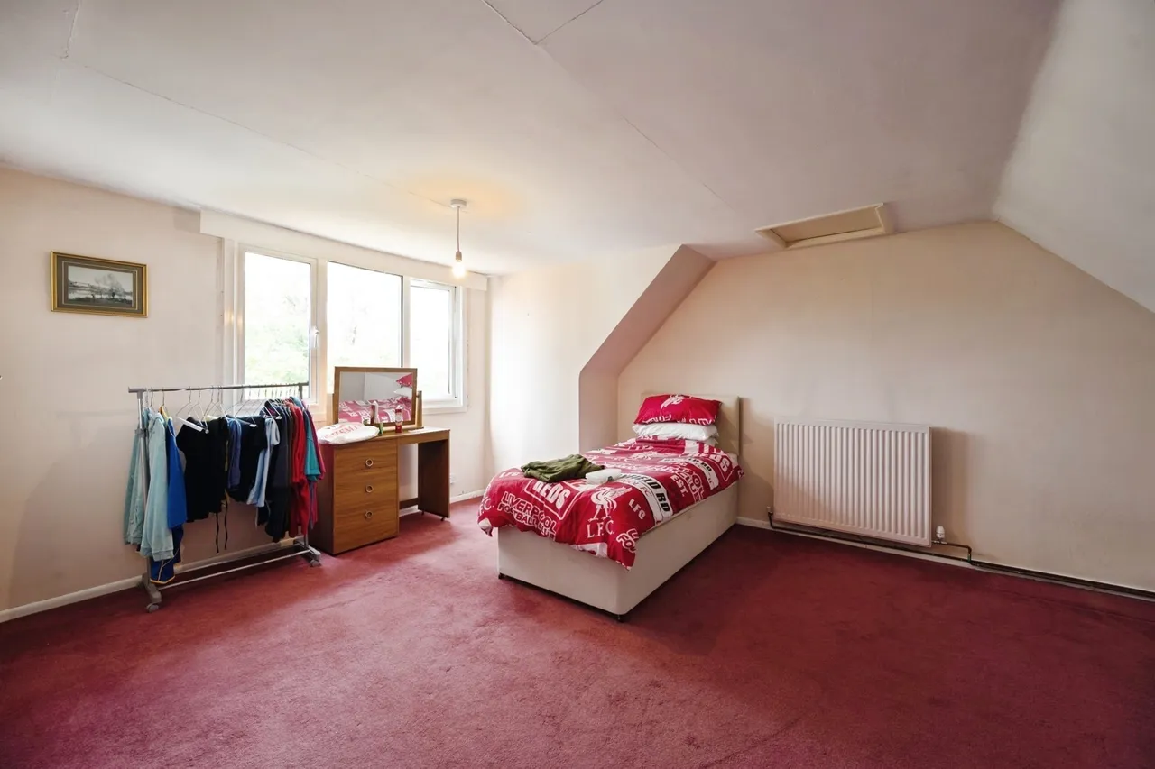 Eastoke Avenue, Hayling Island, PO11, photo 9