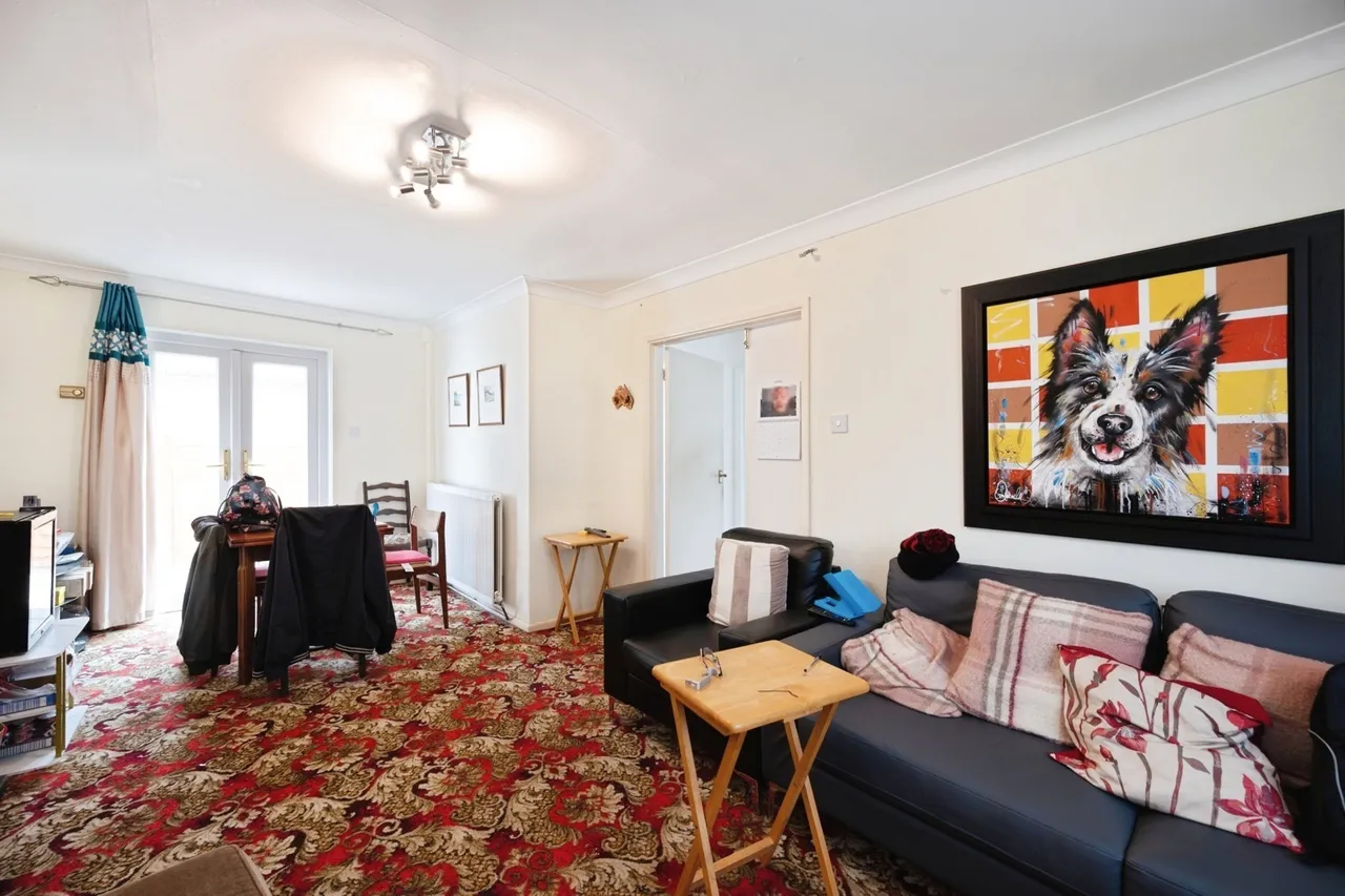 Eastoke Avenue, Hayling Island, PO11, photo 6