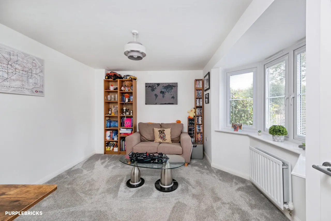 Mitchinson Street, Steeple Claydon, MK18, photo 8