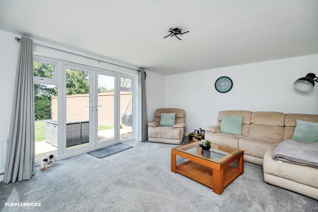 Mitchinson Street, Steeple Claydon, MK18, photo 6