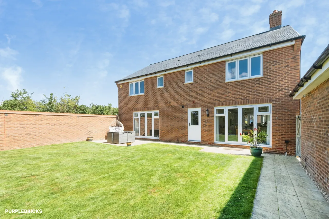 Mitchinson Street, Steeple Claydon, MK18, photo 27