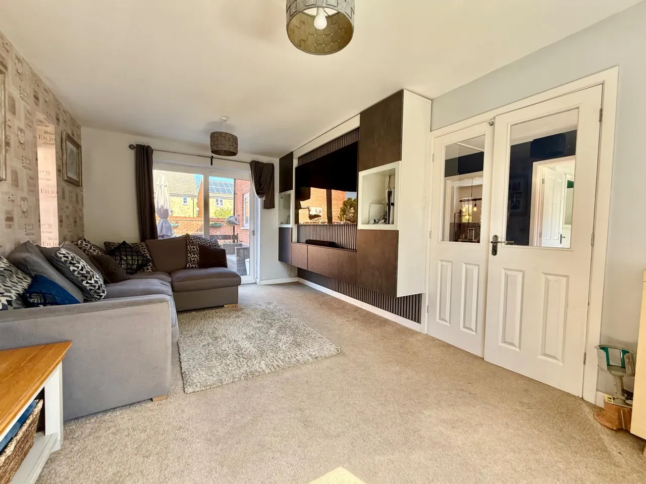 Bluebell Walk, Witham St Hughs, LN6, photo 3