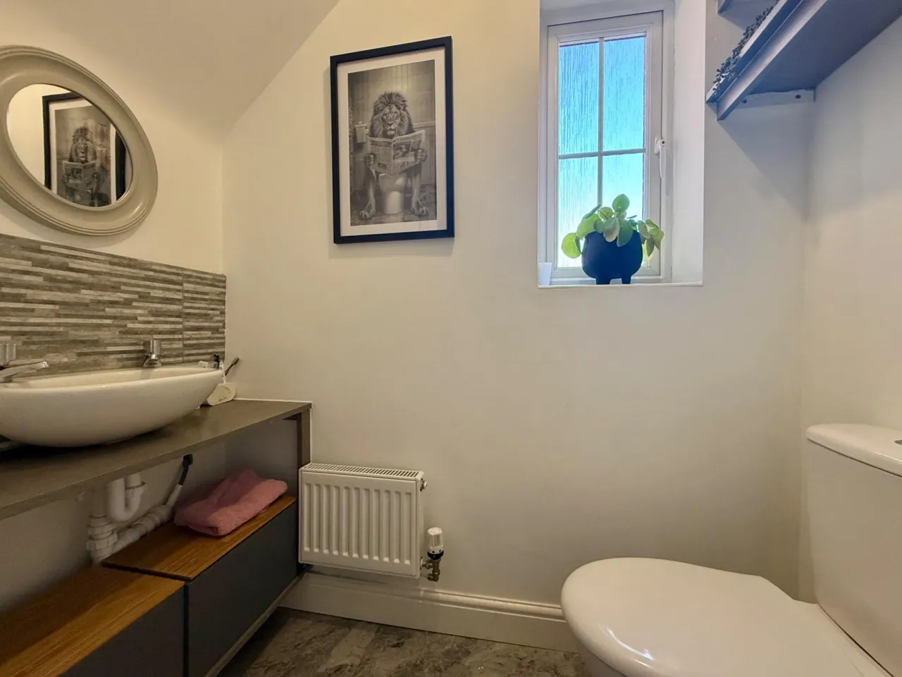 Bluebell Walk, Witham St Hughs, LN6, photo 11