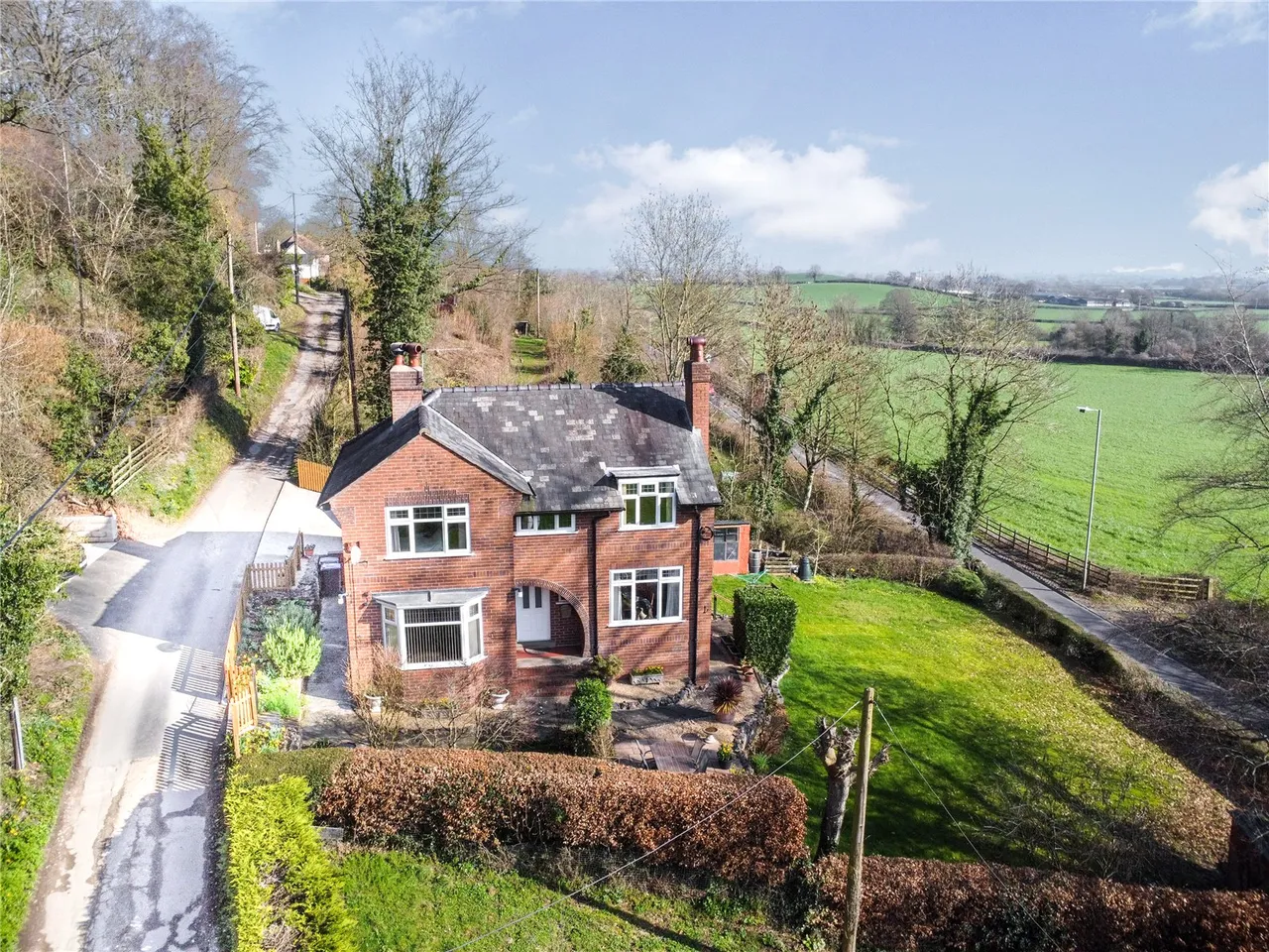 3 bed house for sale, School Lane, Pant