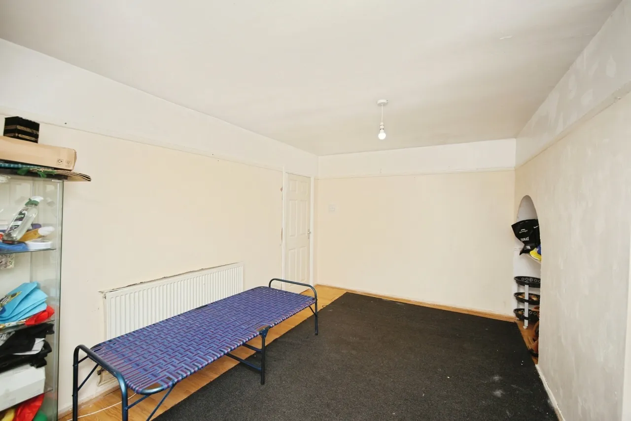 Hangleton Drive, Birmingham, B11, photo 8