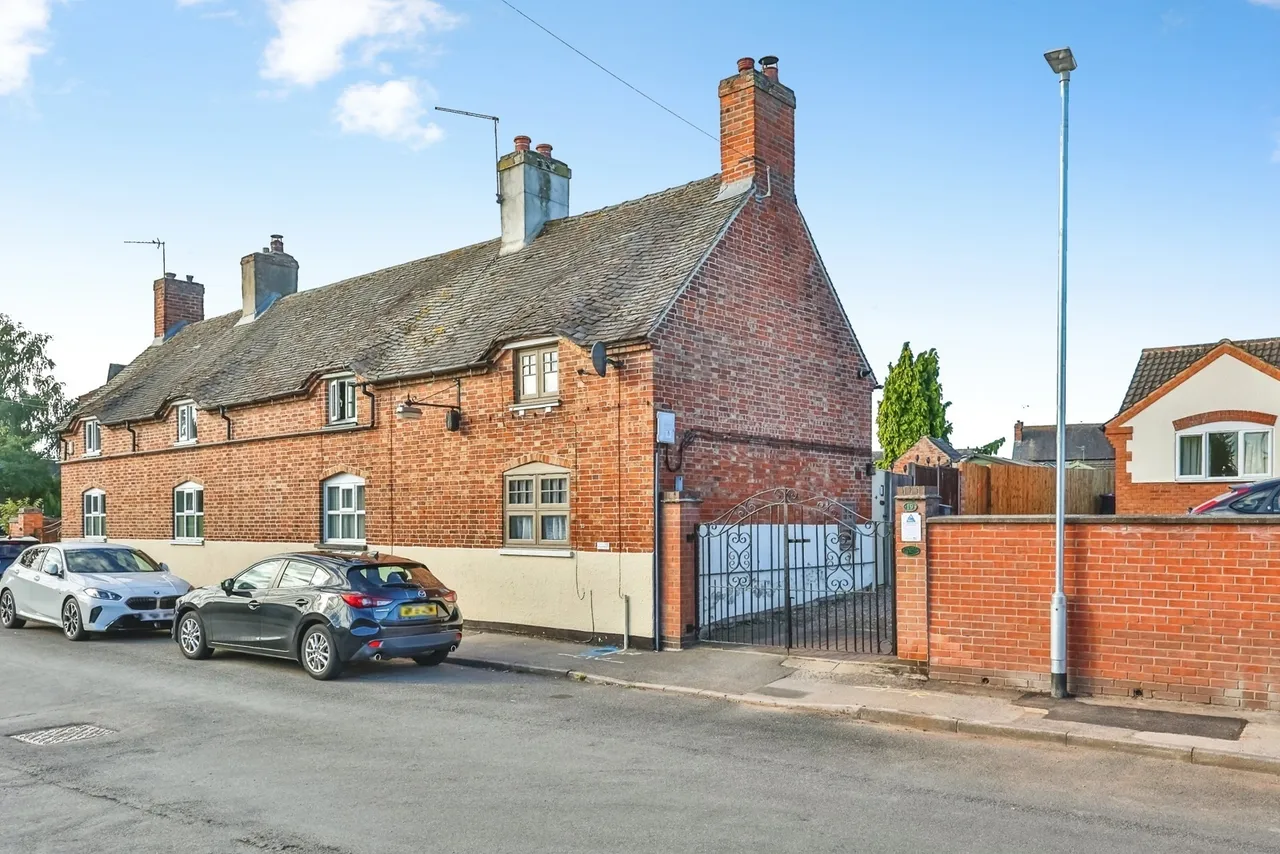 1 bed house for sale, Malt Street, Nottingham, NG11
